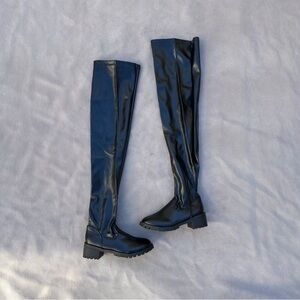 Black thigh high boots #thighhighboots #blackboots